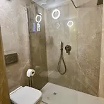 Cozy Flat Near The * Дзоальи
