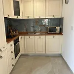 Cozy Flat Near The